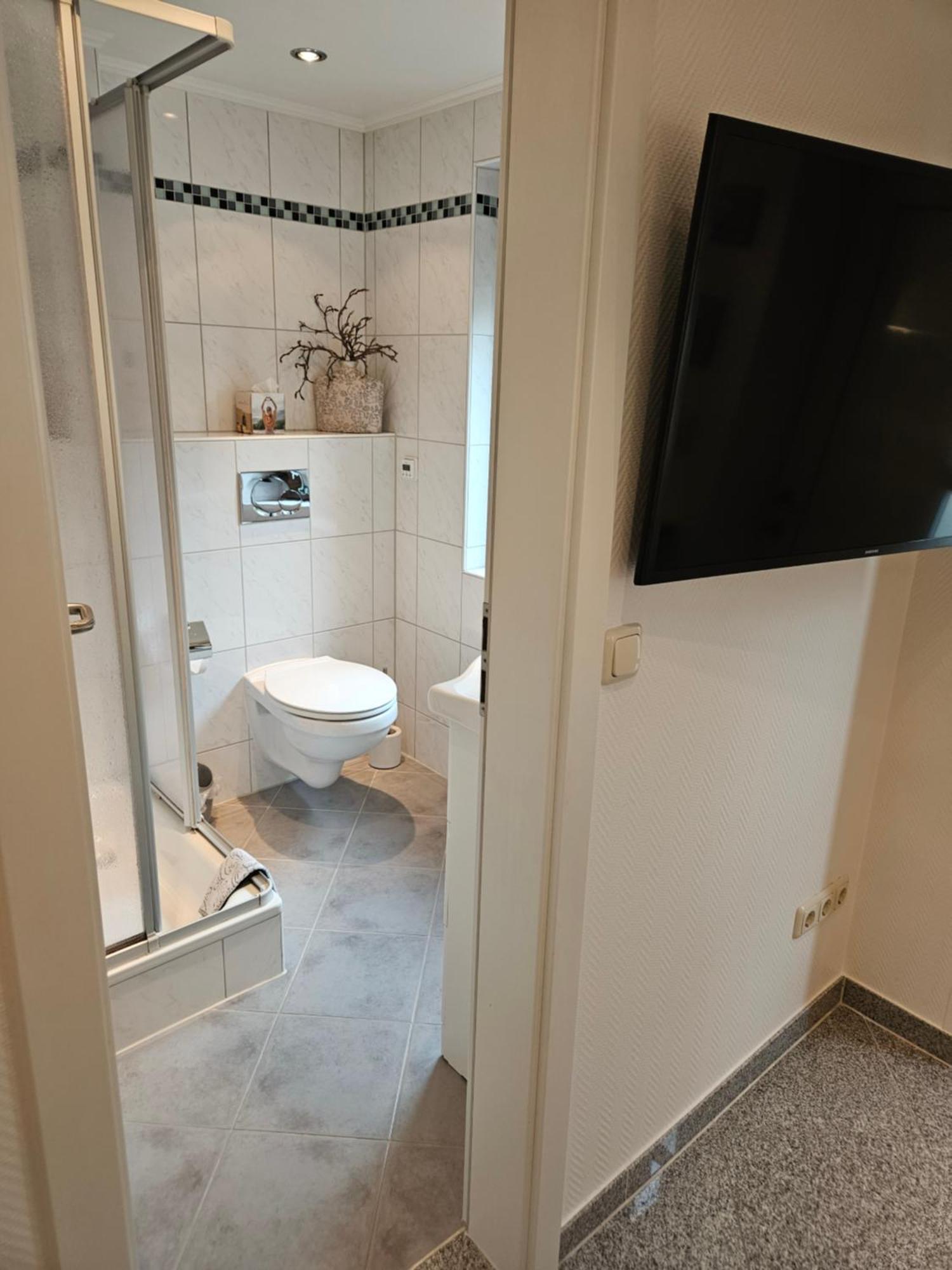 Apartment Standardzimmer Nahe Messe Und Airport *